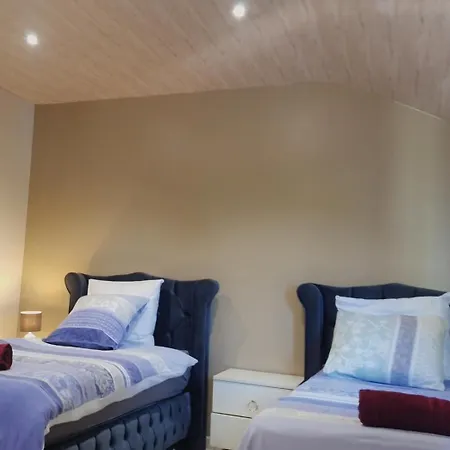 Nazareth Un Magnifique De باستونيا